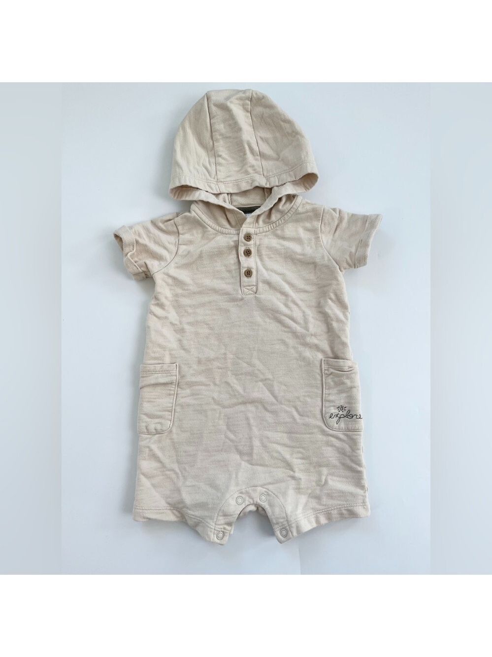🩵‎ 4/$20 Carter's Cream Hooded “Explore” Embroidered Romper